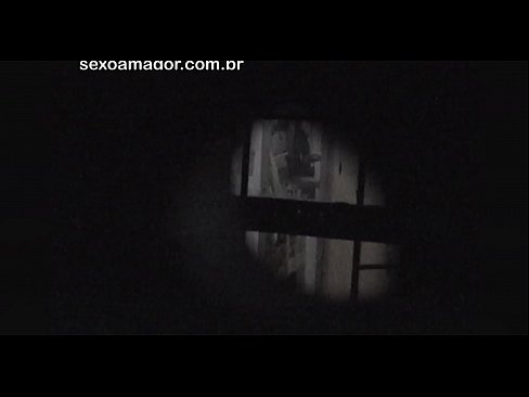 ❤️ 金发女郎被隐藏在空心砖后面的邻居偷窥者偷偷录影 ❤️ Super sex❌️❤
